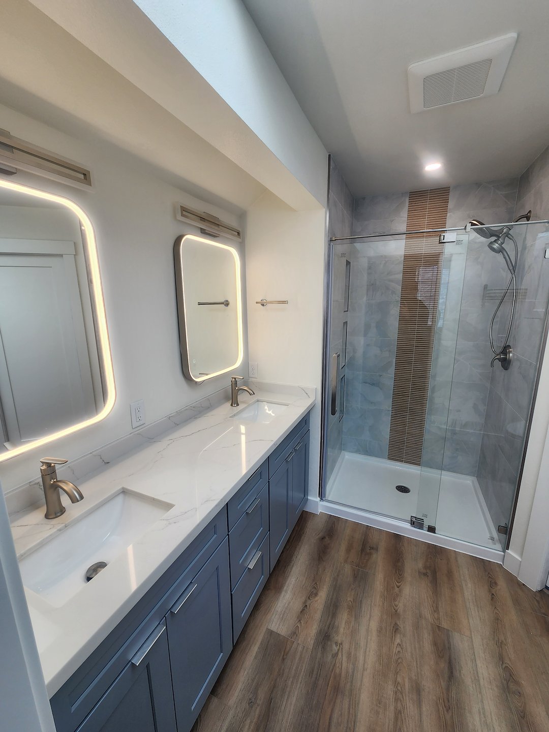Fresh and Bright North Bend Bathroom Renovation Thumbnail